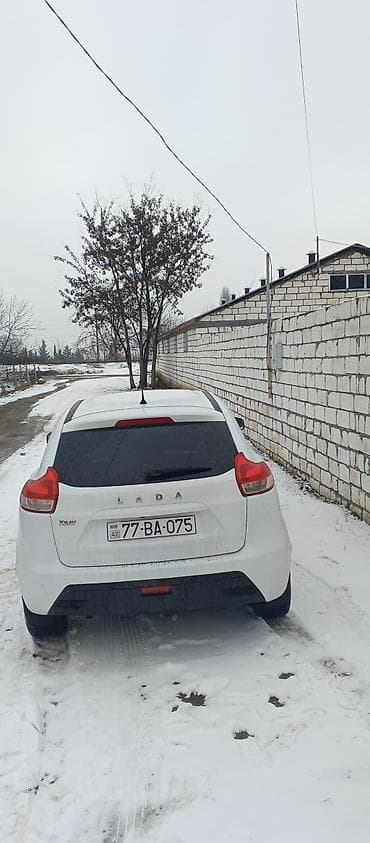 hereket sensoru: VAZ (LADA) Vesta: 1.8 l | 2016 il 150000 km Sedan — 9