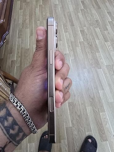 adapter apple: IPhone 16 Pro Max, 256 GB, Desert Titanium, Face ID — 6