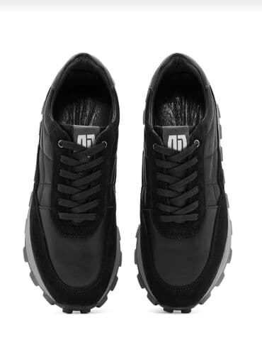 krosovka: Ayaqqabı Derimod brendi👈 Ölcü (42)(43)👈 İci cölü 💯 deri👈 Teze — 2