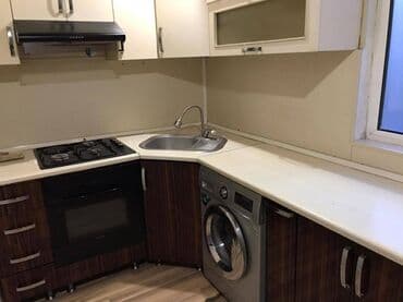 kirayə ev ayliq: İnşaatçılar metrosu yaxınlığı, Ailə TV-nin yanında 5 mərtəbəli binanın — 13