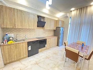 Квартиры: İcarəyə verilir 3 otaqlı yeni tikili 145 m², Ağ şəhər q. Kateqoriya — 6