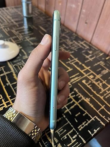 iphon 11 ikinci el: IPhone 11, 128 GB, Yaşıl, Zəmanət, Simsiz şarj, Face ID — 3