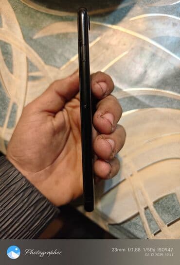 ishlenmish telefonlar: IPhone 7, Jet Black, Barmaq izi — 4