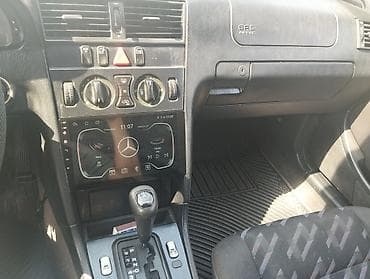 Mercedes-Benz C 180: 1.8 l | 1999 il Sedan — 4