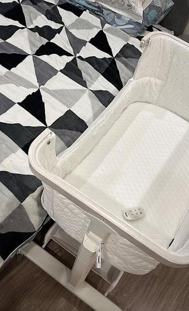 Beşiklər: Oğlan və qız üçün, Dördbucaq, Beşik, Yellənmə mexanizmsiz — 5