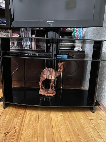 аренда помещений под кафе ресторан: Tv stend İdeal vəziyyətdədi. Təzədən seçilmir. Özünün tv tutacağıda — 2