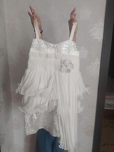 qız donu: Qız Uşağı toy üçün dondu satıram 1dəfə geyinib balaca olduğuna görə — 4