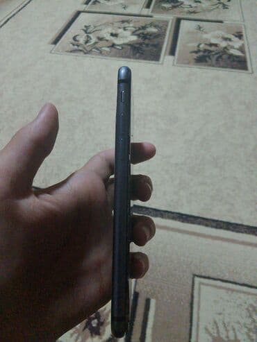 kondisioner hisseleri: IPhone 8, 64 GB, Qara, Qırıq — 3