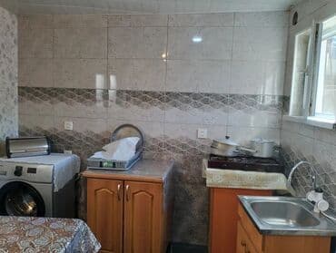 insaatcilarda kiraye ev: 28 kv. m, 2 otaqlı, İşıq, Su, Kanalizasiya — 13
