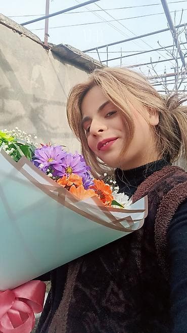 masalli iş: Köməkçi, Qadın, 28 yaş, 5 ildən artıq təcrübə, Tam iş günü — 1