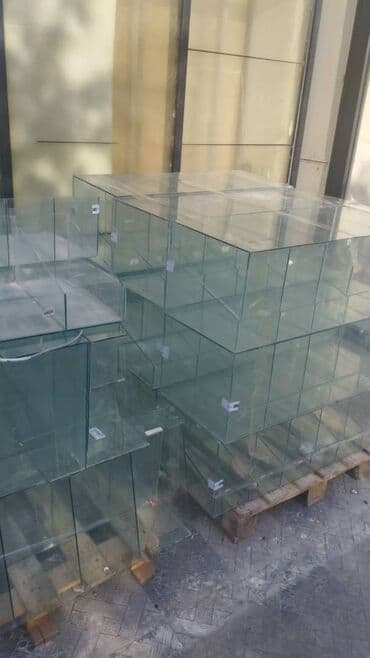 şuşə vitrin: Konfet ucun suse vitrinler satilir. Uzunu 1 m,6 gozludur. Xahis — 4