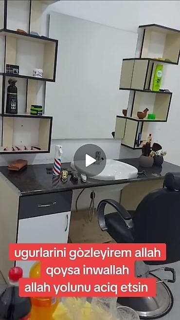bərbər ustolu: Kişi bərbərxanası üçün tam işlək iş yeri dəsti - Geniş divar güzgüsü — 1