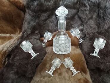 tom xrustal qablar: Büllur içki dəsti - Tərkibi: 1 ədəd qapaqlı qrafin + 6 ədəd balaca — 2