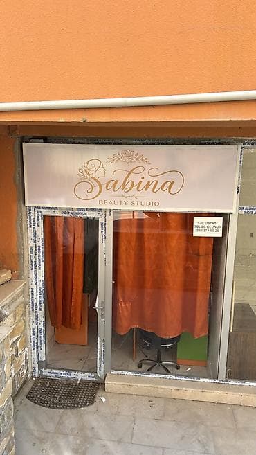 Reklam lövhələri: İşıqlı salon reklam lövhəsi satılır. Məhsulun təsviri: - Güzgülü qız — 1