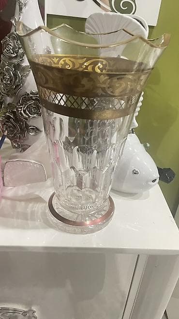 ramaska gulu: Bir vaza, Xrustal — 2