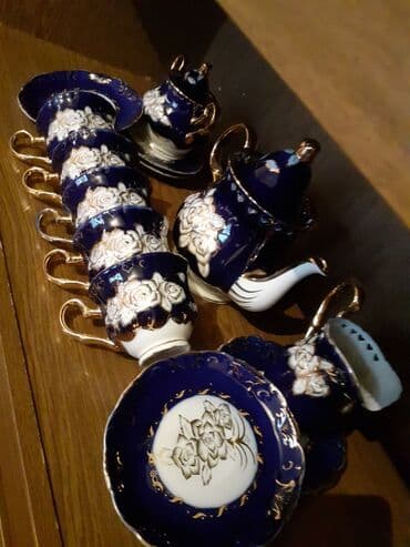 fincan üzərində çap: Cayni serviz. Coox gozeldi Germaniyanindi.1 cawkasi yoxdu — 1