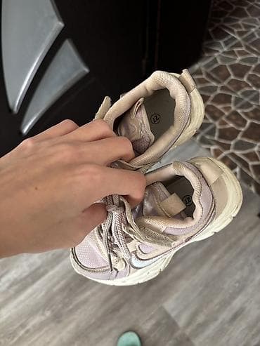 reqs ayaqqabisi: Uşaq krossovkası - Model: bağcıqlıdır, aşağı profilli uşaq idman — 2