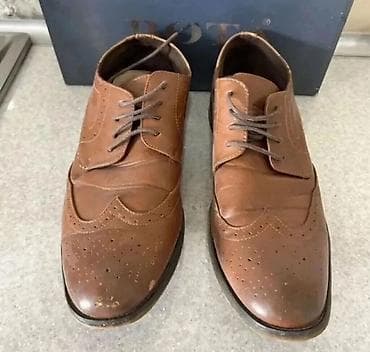 Klassik kişi dəbli ayaqqabısı – qəhvəyi broq üslubunda - Material