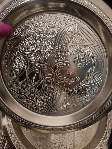 işlənmiş boşqablar: Boşqablar, rəng - Gümüşü, Metal — 9