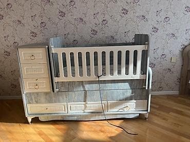 yorğan dosek: Uşaq beşiyi – komodlu və altı çəkməcəli kombinə model - Beşik ölçüsü — 1