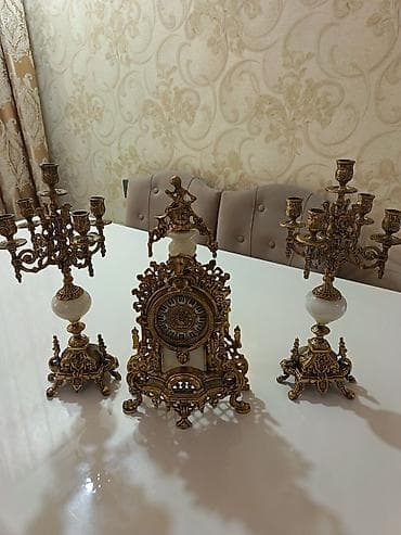 Bürünc,mərmər daşlı,qızılı dəst.Saatinin uzunun şüşəsi qirilib və — 2