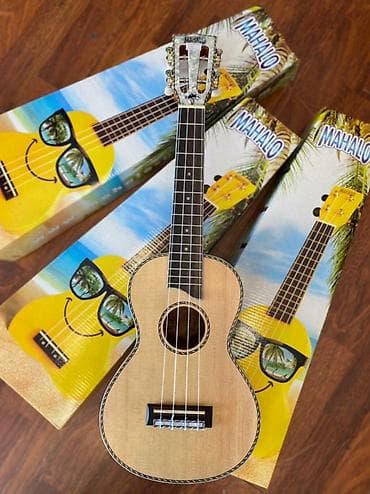 gitara çexolu: Ağacdan möhtəşəm MAHALO Ukulele,- incə naxışları ilə✨ Ayrıca aksesuar — 1