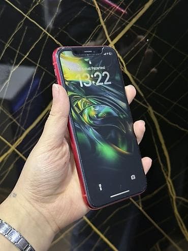 iphone 8 plus irşad: IPhone Xr, Qırmızı, Simsiz şarj — 4