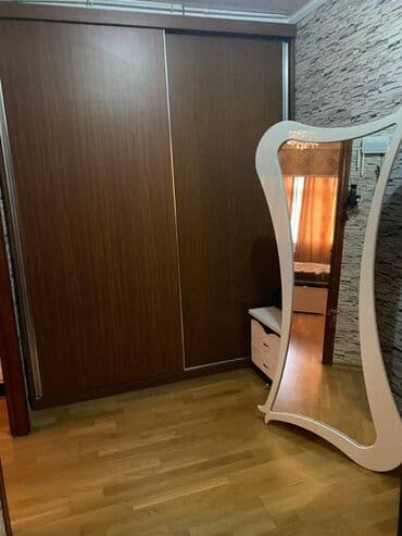 qurtuluş 93 kiraye evler tap az: Xətai rayonu,Köhnə Günəşli,Afrodita şadlıq sarayı ilə üzbəüz,9 — 5