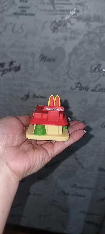 kesici aletler: McDonald’s mini fiqur binası – kolleksiya üçün dekorativ plastik — 2