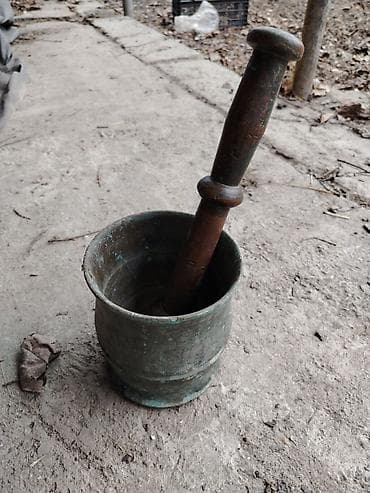 Satılır: Köhnə tunc həvəng (dibək) Tam orijinal, ağır və keyfiyyətli