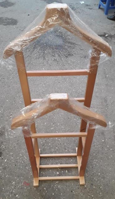 вешалки напольные в ташкенте: Asilqan taxta asılqan kastium ucun rayonlara göndərilmə var — 1