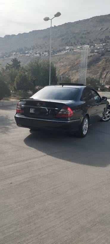 bmw 7 серия 725tds at: Mercedes-Benz E 220: 2.2 l | 2007 il Sedan — 11