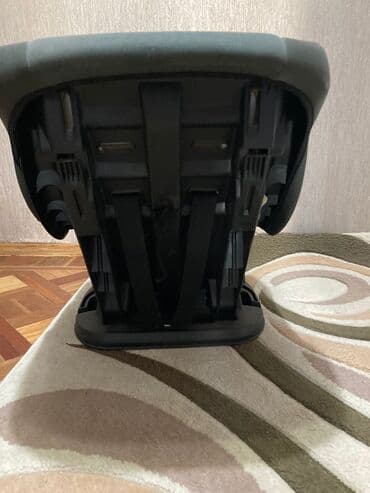 usaq oturacagi masin ucun: Avtokreslo. 6 aydan 3-4 yawa kimi uwaqlara uygundur. Yeni kimidir, cox — 4