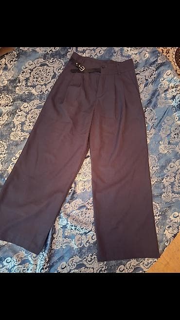 Geniş kəsimli klassik şalvar. Lrazmer - Rəng: tünd boz. - Yüksək