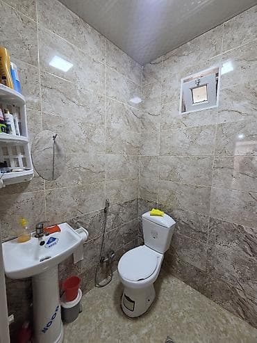 ev t: 2 otaqlı, 68 kv. m, Yeni təmirli — 4