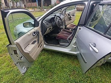 Renault: Renault Logan: 1.5 l | 2007 il 350000 km Universal — 3