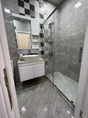 7 ci mikrorayon yeni tikili: Ela veziyetdedi yeni temir heyder eliyev merkezin yaninda 2 otaqlı, 60 — 10