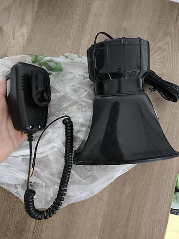 maşin manitoru: Avtomobil üçün səsli siqnal/megafon sistemi Xüsusiyyətlər: - Güclü — 2