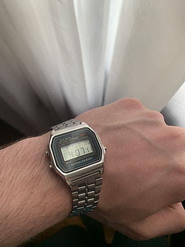 Qol saatı, Casio, rəng - Gümüşü