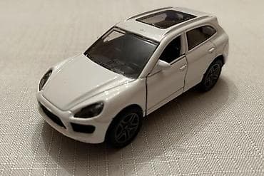 dəmir pullar: Ağ rəngli metal oyuncaq SUV model avtomobil - Material: die-cast — 1