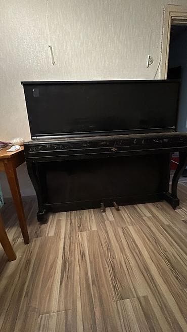 Pianino, unvan azadliq prospekti, mertebe 4 lift yoxdur