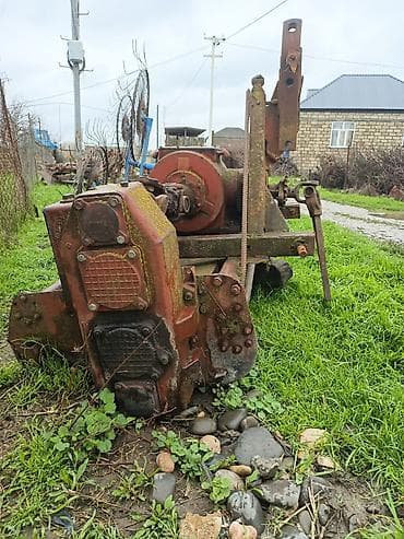 Traktor üçün asılan freza/torpaq yumşaldıcı agregat - 3 nöqtəli asqı lalafo.az -da Traktor üçün asılan freza/torpaq yumşaldıcı agregat - 3 nöqtəli asqı