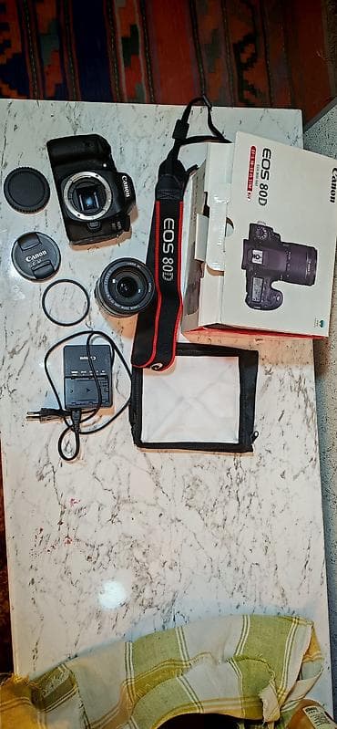 Fotokameralar: 📸 Canon EOS 80D + 18-135mm Lens 🔹 38K probek 🔹 İdeal vəziyyətdə 🔹 — 5