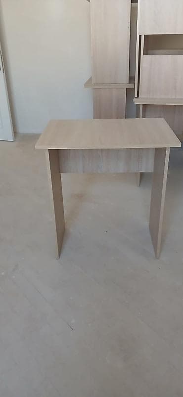 İşlənmiş, Açılmayan, MDF, Dördbucaq masa — 2