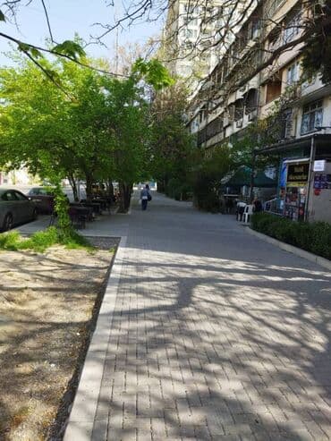 obyek satilir: Obyektə yararlı mənzil satılır. Elmlər akademiyası metrosuna yaxın 5/1 — 16