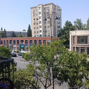 Seherin merkezinde 4 mertebeli binanon 3 cu mertebesi 3 otagli ev