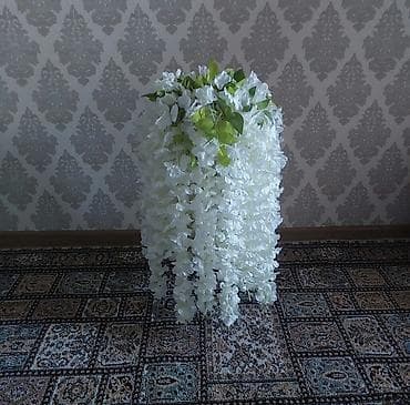 Dekorativ süni çiçək kompozisiyası - Rəng: ağ çiçəklər, yaşıl lalafo.az -da Dekorativ süni çiçək kompozisiyası - Rəng: ağ çiçəklər, yaşıl