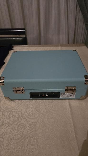 HANAMI portativ vinil pleyeri – çamadan tipli dizayn Xüsusiyyətlər: - — 3