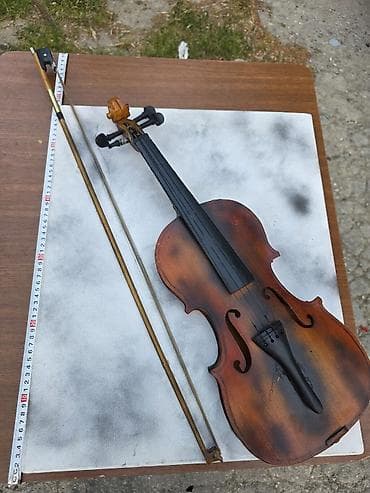 Skripka və qəfəs (smıçok) dəsti - Korpus: klassik 4/4 ölçülü skripka