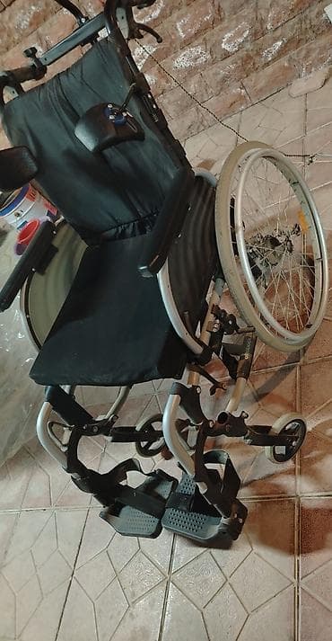 Tibbi məhsullar: Manual əlil arabası – çoxfunksiyalı, tənzimlənən model - Yüngül — 2